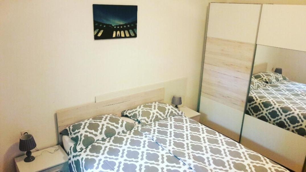 Apartment Nena Near The City Center With Free Parking Pula Exteriér fotografie