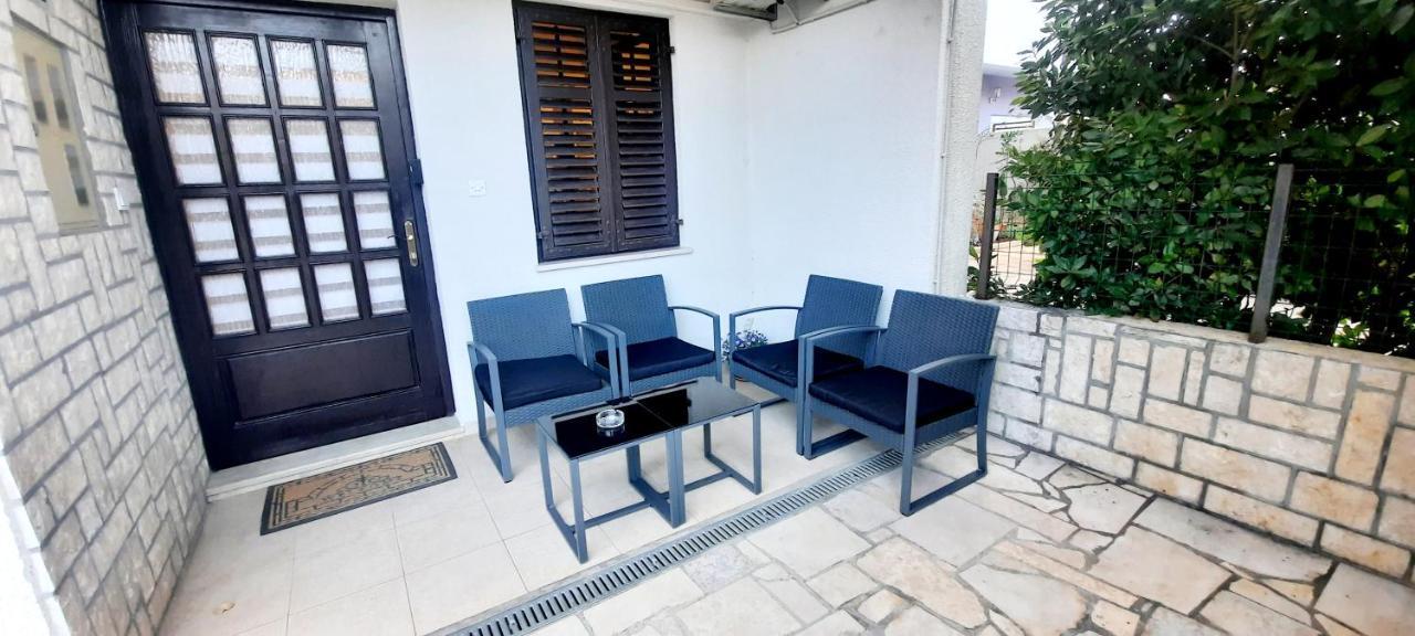 Apartment Nena Near The City Center With Free Parking Pula Exteriér fotografie